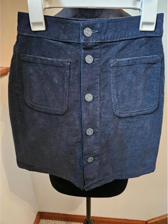 Mother Denim Dresses & Skirts - Mother Patch Pocket Denim corduroy button up mini skirt. Deep Blue. Size 24